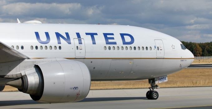 Uniter Airlines At Miami Airport