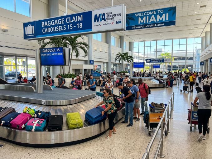 Miami Airport MIA Baggage Claim Carousels & Arrival Halls Miami Airport MIA Baggage Claim Carousels & Arrival Halls