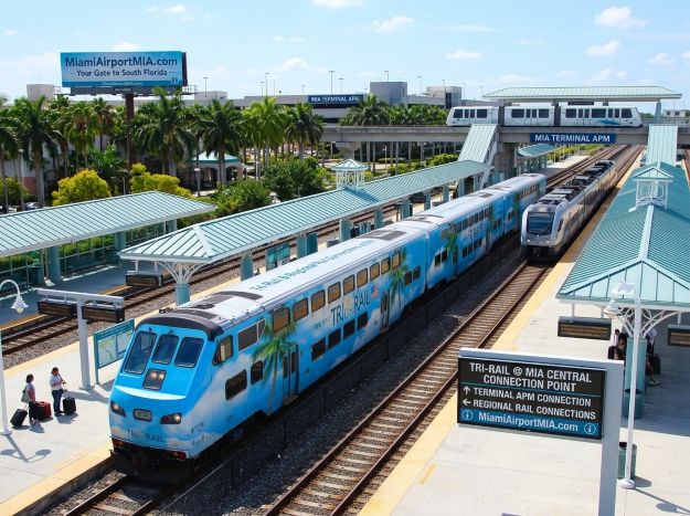 Tri-Rail & Regional Rail Connections at MIA Tri-Rail & Regional Rail Connections at MIA